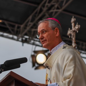 Pozdravni govor nadbiskupa Kutleše prigodom svetkovine Majke Božje od Kamenitih vrata